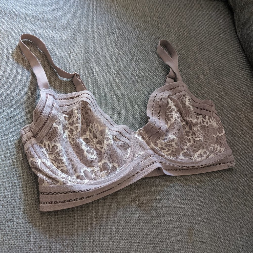 Victoria's Secret PINK Lace Bra in Grey/Lavender